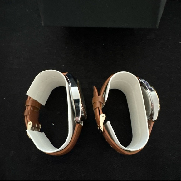 TAHARI Watches- Men's & Women's Brand New, His & Hers Watches.  LEATHER LIKE BAN - Picture 2 of 9